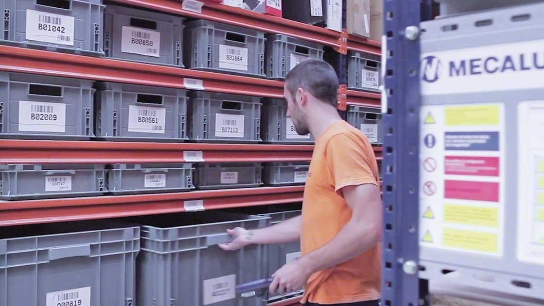 Motiver les opérateurs et compter sur l'assistance d'un logiciel WMS sont deux éléments indispensables à une gestion d'entrepôt logistique efficace. Motiver les opérateurs et compter sur l'assistance d'un logiciel WMS sont deux éléments indispensables à une gestion d'entrepôt logistique efficace.