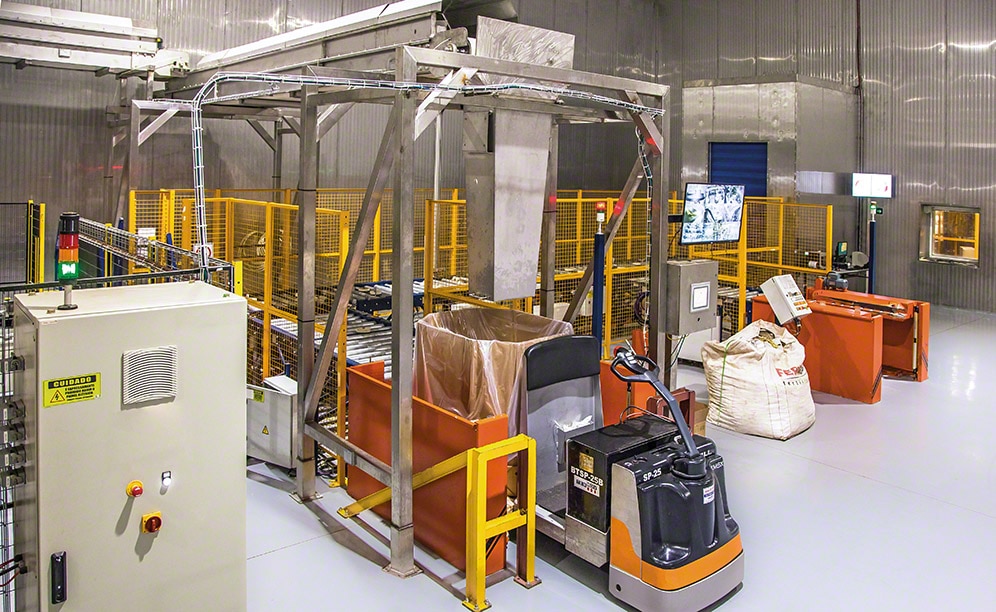 Entrepôt intelligent de Bem Brasil : système Pallet Shuttle avec transstockeurs.