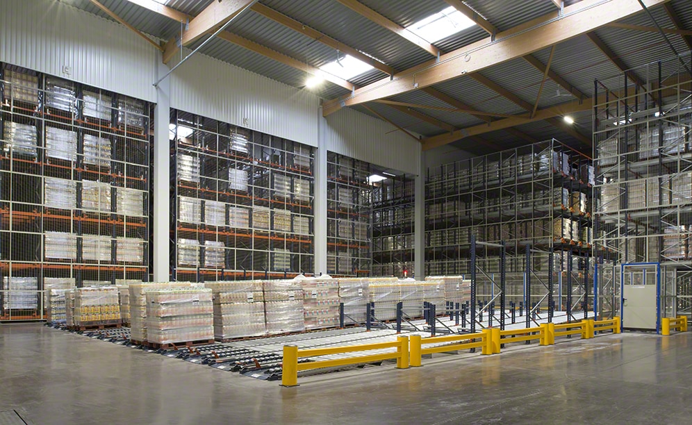 L'entrepôt de l'opérateur logistique Groupe Alainé en France L'entrepôt de l'opérateur logistique Groupe Alainé en France