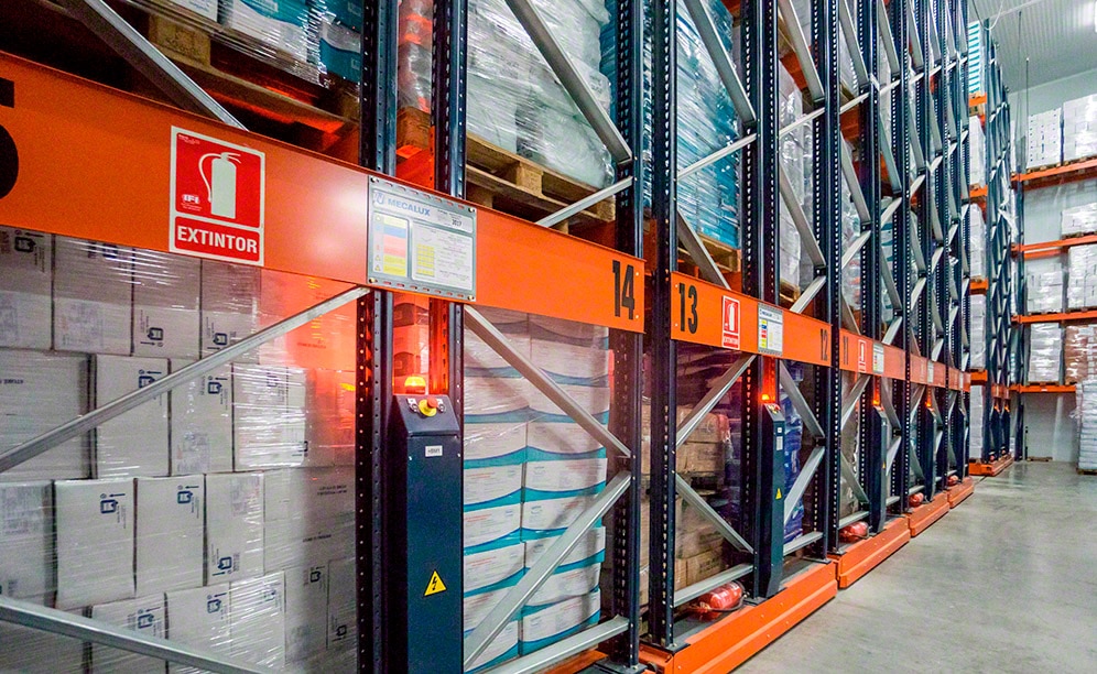 Les trois chambres frigorifiques de Frío Valencia offrent une capacité de stockage supérieure à 7 700 palettes