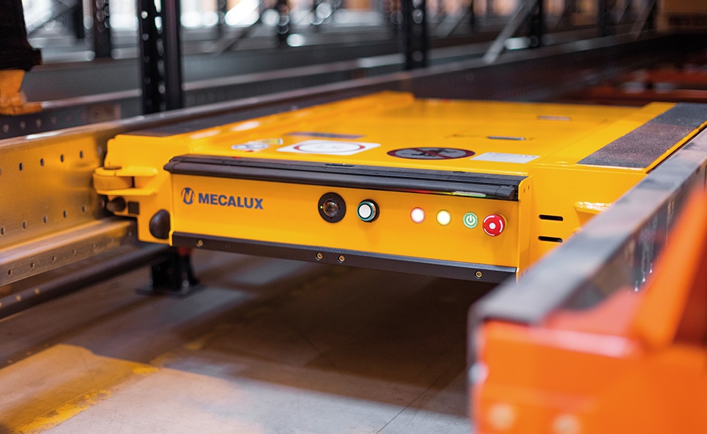 Gémo a choisi Mecalux pour équiper son entrepôt de rayonnages desservis par des navettes Pallet Shuttle